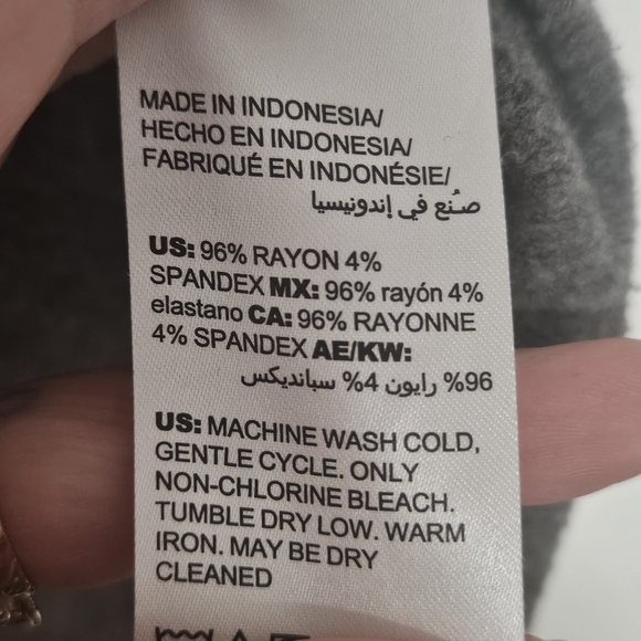 Chico's leopard off the shoulder top size 0=small - Picture 5 of 10